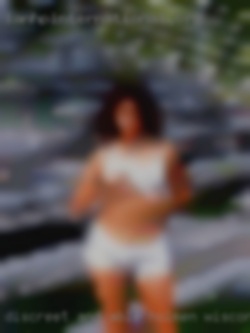 Discreet and in Holmen, Wisconsin able to host.