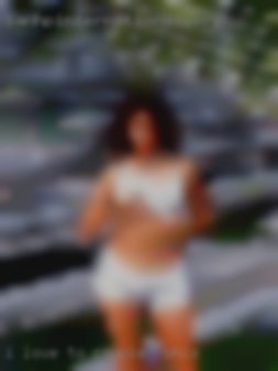 I love to couple in Ohio look at pics it turns me on.